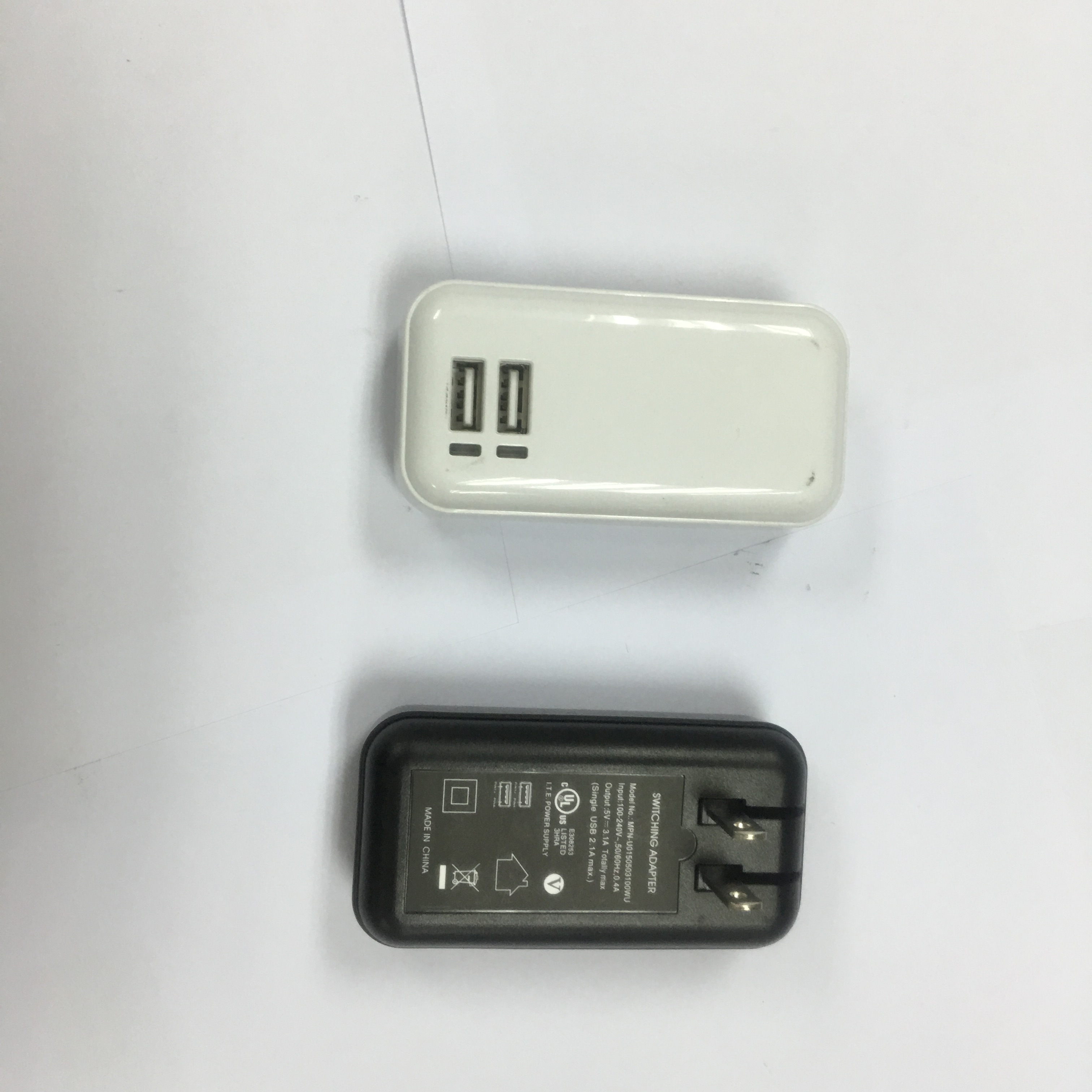 美规5V3.1A折叠PIN双USB